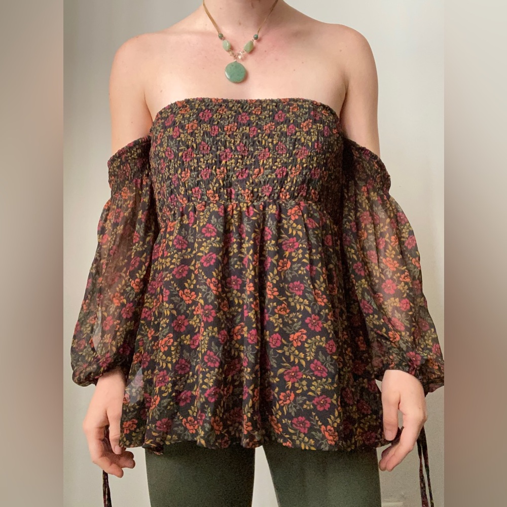 American Eagle Outfitters Black Floral Blouse